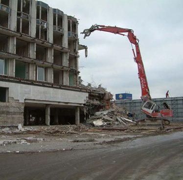 Демонтаж девятиэтажных зданий